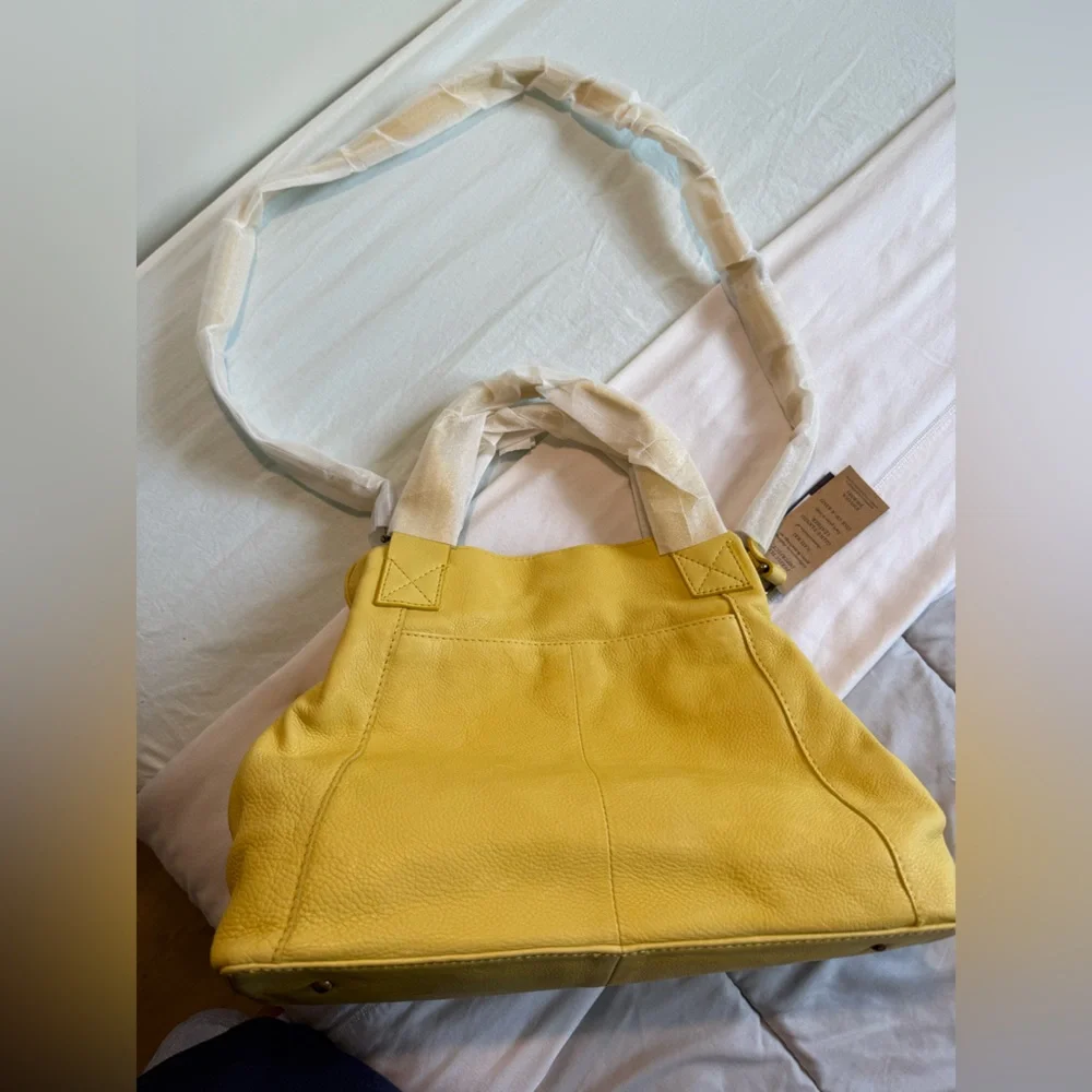 American Leather Co. reposhing this